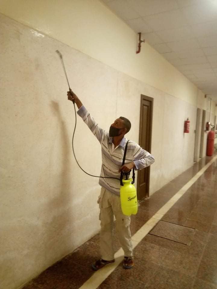 جانب من أعمال التعقيم (6)