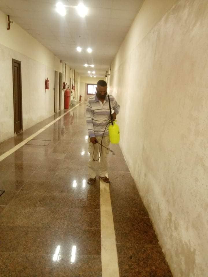 جانب من أعمال التعقيم (3)