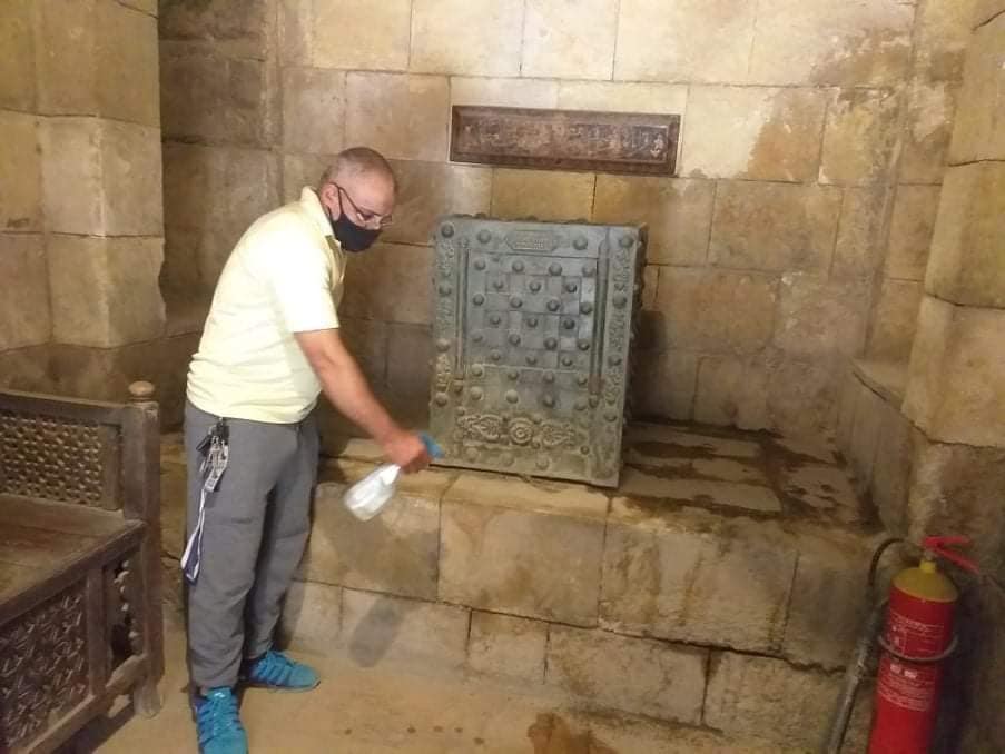 جانب من أعمال التعقيم (9)