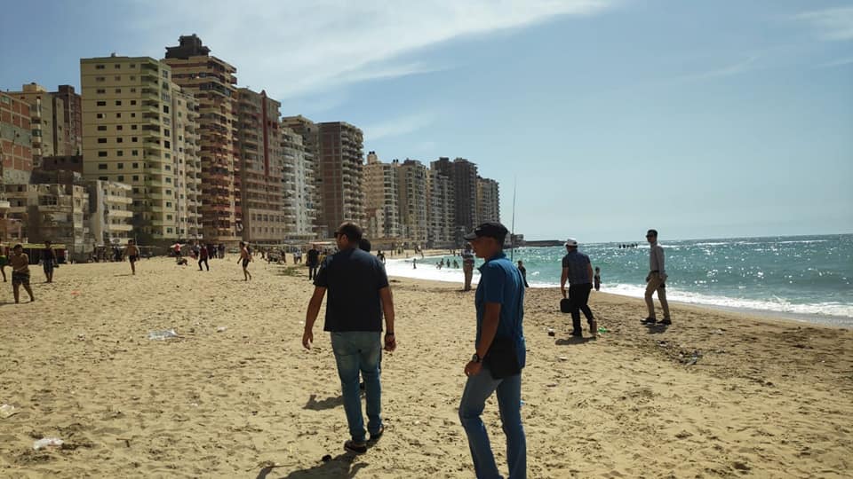 مخالفات على شواطئ الاسكندرية (1)