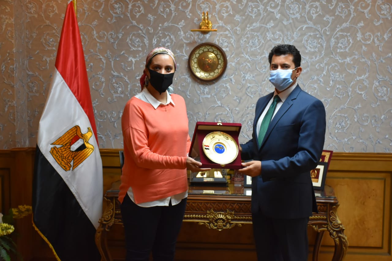 تكريم اية مدنى تكريم اية مدنى