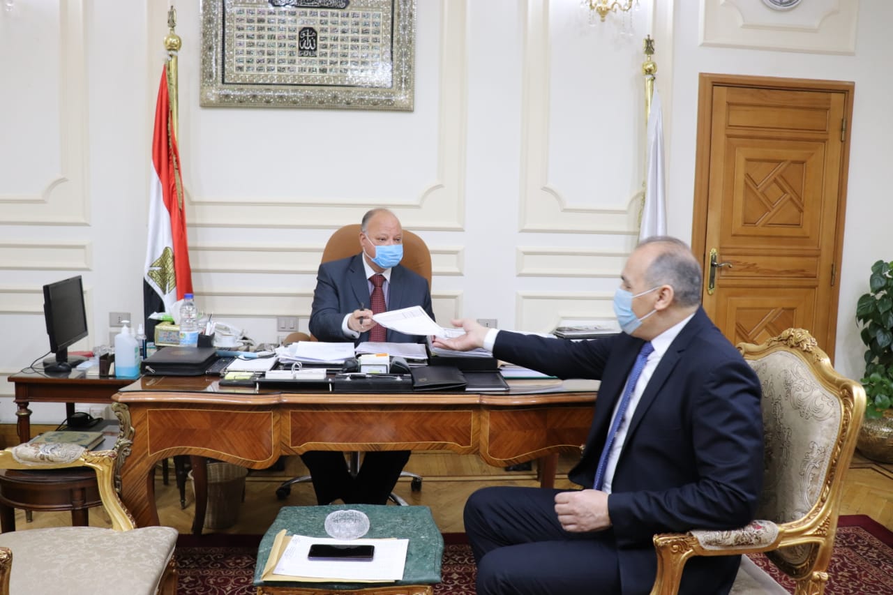 محافظ القاهرة يعتمد تنسيق القبول بالثانوى العام (2)