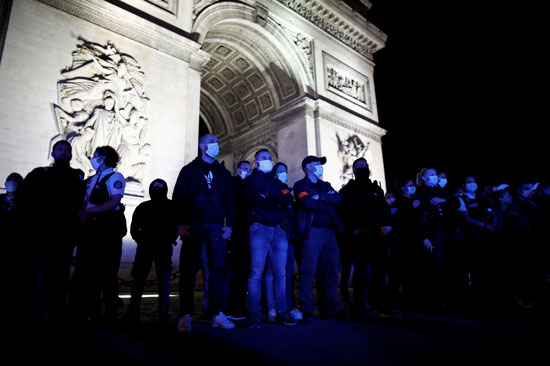 الشرطة الفرنسية تحتشد فى باريس