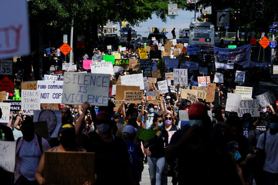 مسيرة حاشدة فى أتلانتا بسبب عنف الشرطة الأمريكية
