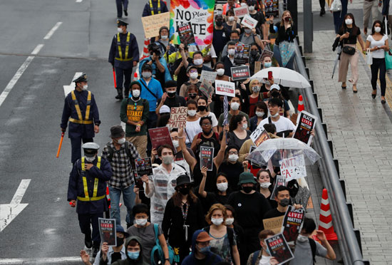 2020-06-14T093314Z_954889275_RC2X8H9O4V0L_RTRMADP_3_MINNEAPOLIS-POLICE-PROTESTS-JAPAN