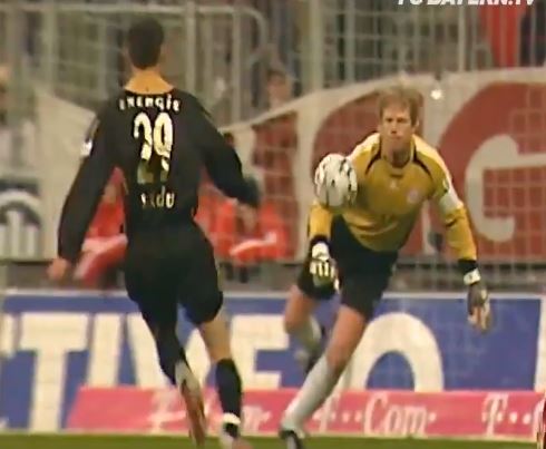 أوليفر كان  (3)