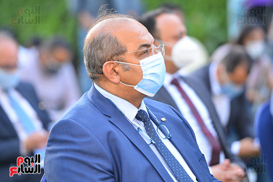 أشرف صبحى  خلال المؤتمر الصحفى (9)