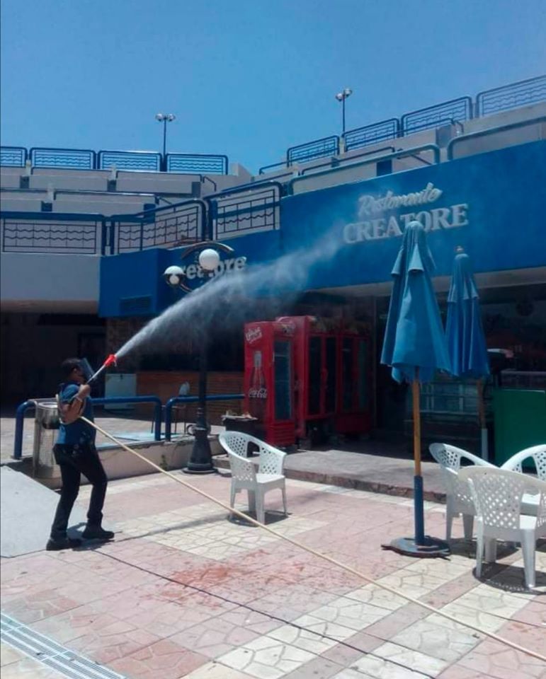 تعقيم مقر الاهلى تعقيم مقر الاهلى