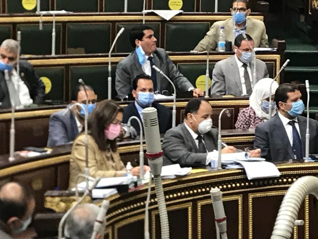 جانب من حضور الوزيرة لـ جلسة لجنة الخطة والموازنة لمناقشة تقرير مشروع خطة السنة الثالثة 20202021