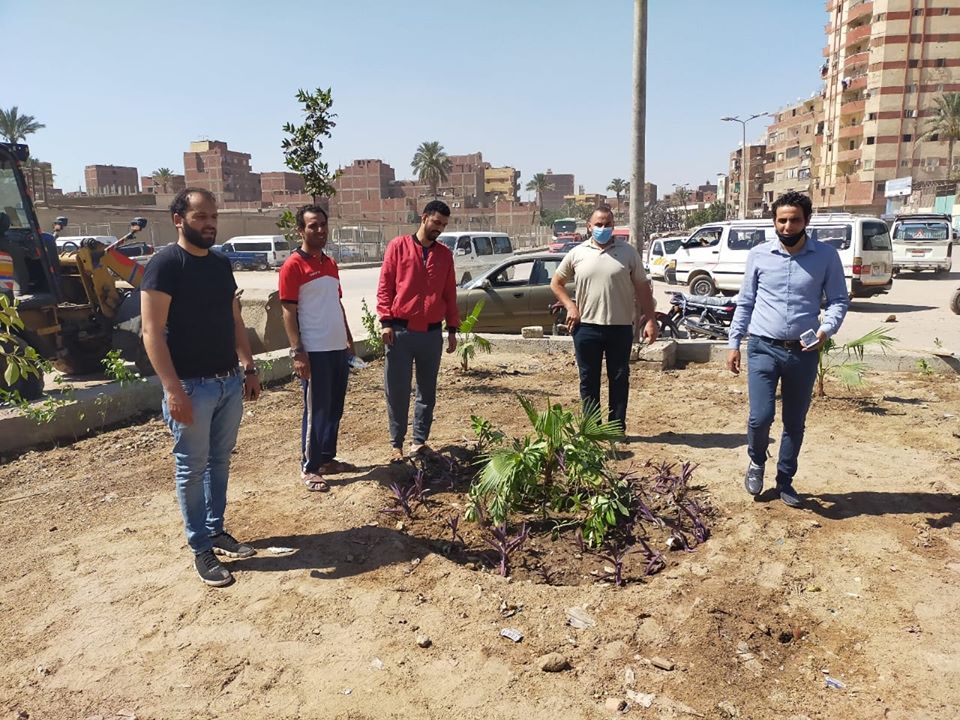 تحويل نقطة تجمع قمامة لحديقة بالمرج (2)