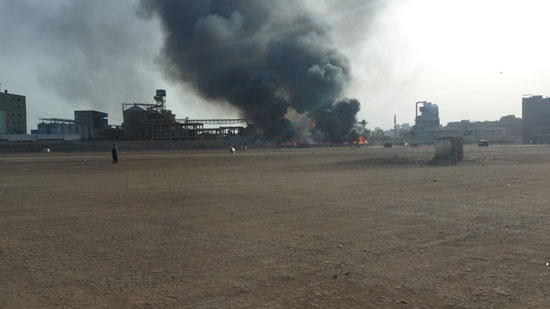 حريق هائل فى مقلب قمامة (3)