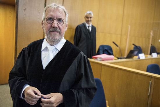 رئيس المحكمة توماس ساجيبيل رئيس المحكمة توماس ساجيبيل