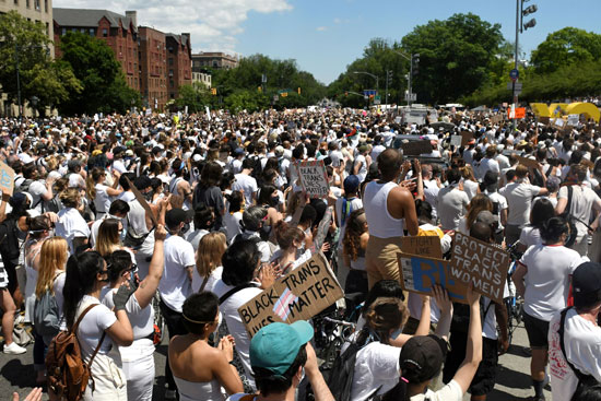 مشاركة واسعة فى الاحتجاجات مشاركة واسعة فى الاحتجاجات