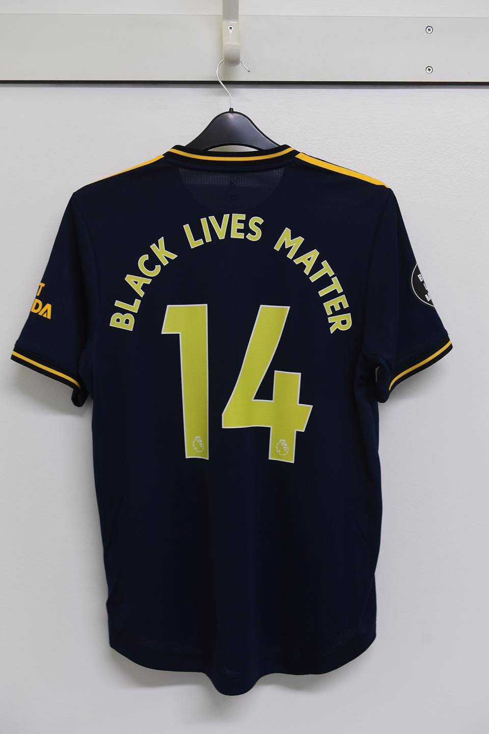 قميص أرسنال