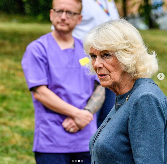 زوجة تشارلز