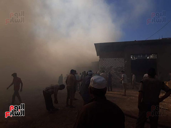 حريق هائل بمنطقة الميسرى (3)