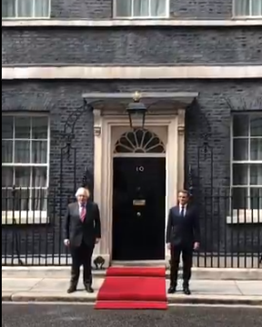 ماكرون وبوريس جونسو