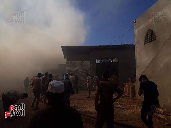 حريق هائل بمنطقة الميسرى (2)