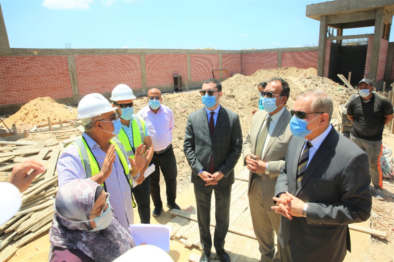 محافظ كفر الشيخ يتفقد مشروع الصرف الصحي  (10)