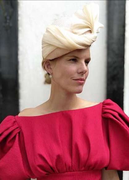 ملابس راقية