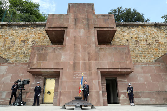 نصب تذكارى للجنود الفرنسيين الذين حاربوا الألمان