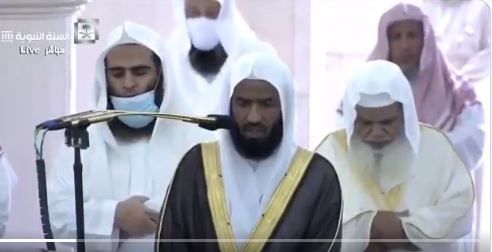 إمام المسجد النبوى يؤم المصلين فى صلاة الجمعة اليوم