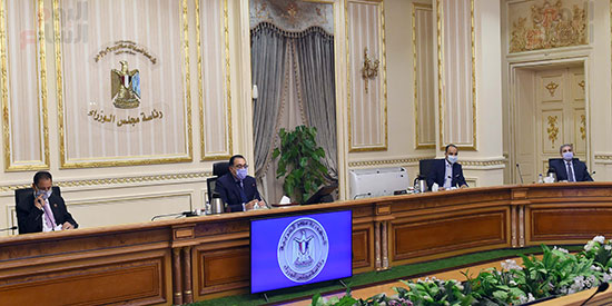 رئيس الوزراء يعقد اجتماعاً لاستعراض الموقف الخاص ببرنامج تكافل وكرامة (4)
