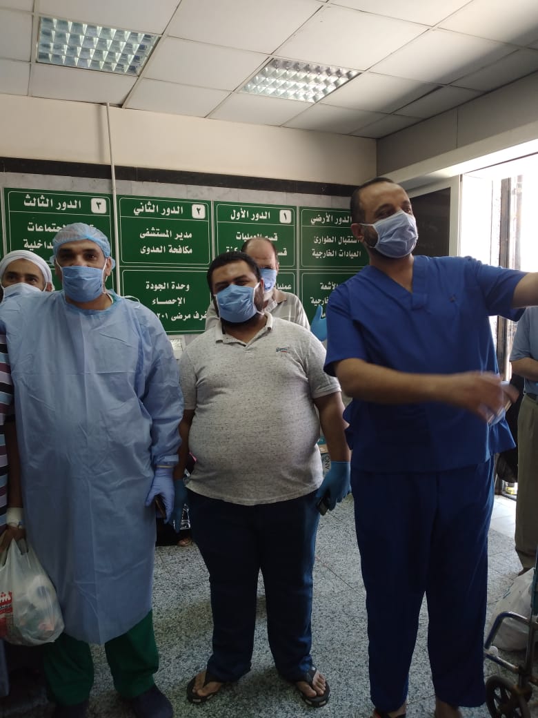 شفاء وخروج المصابين من مستشفى العزل (4)
