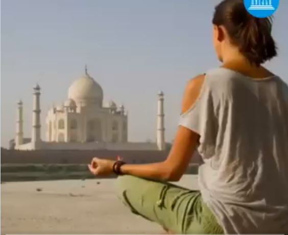 ممارسة اليوجا