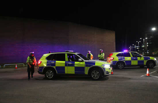 سيارات الشرطة البريطانية بموقع الحادث