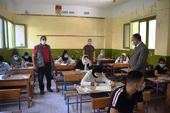 محافظو الإسكندرية والفيوم وبورسعيد يتفقدون لجان امتحانات الثانوية العامة (12)