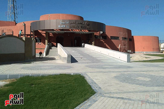 محافظ كفر الشيخ يتفقد متحف المحافظة استعدادا لافتتاحه (6)