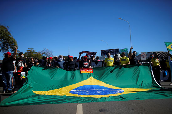 مظاهرات رافضة للرئيس البرازيلى (1)