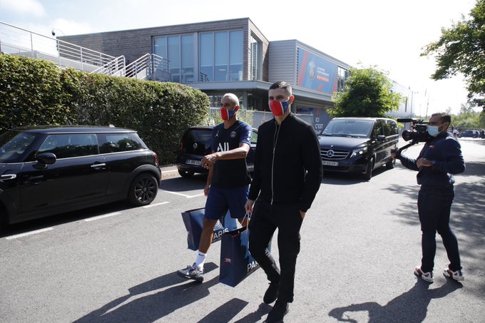 ايكاردى وكيلور نافاس