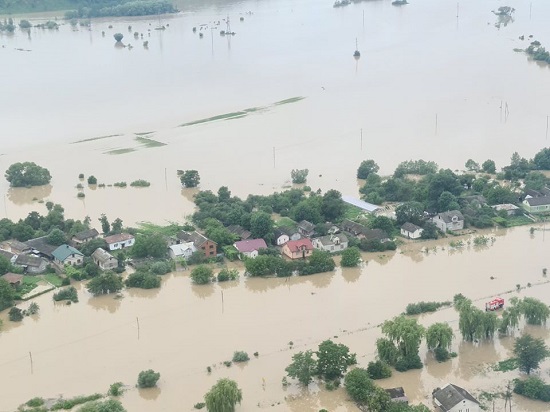 فيضانات تضرب إيفانو فرانكيفسك بأوكرانيا