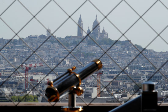 معالم باريس من داخل برج ايفل