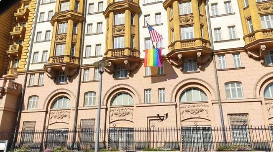 السفارة الأمريكية في موسكو (1)