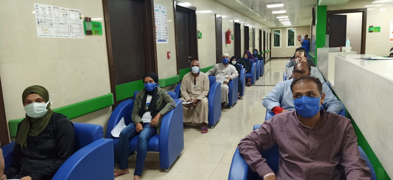 مستشفى إسنا للحجر الصحى تعلن خروج 20 حالة بعد شفاؤهم  (3)