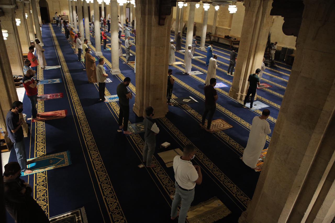 صلاة العشاء بمسجد الأزهر اليوم (19)