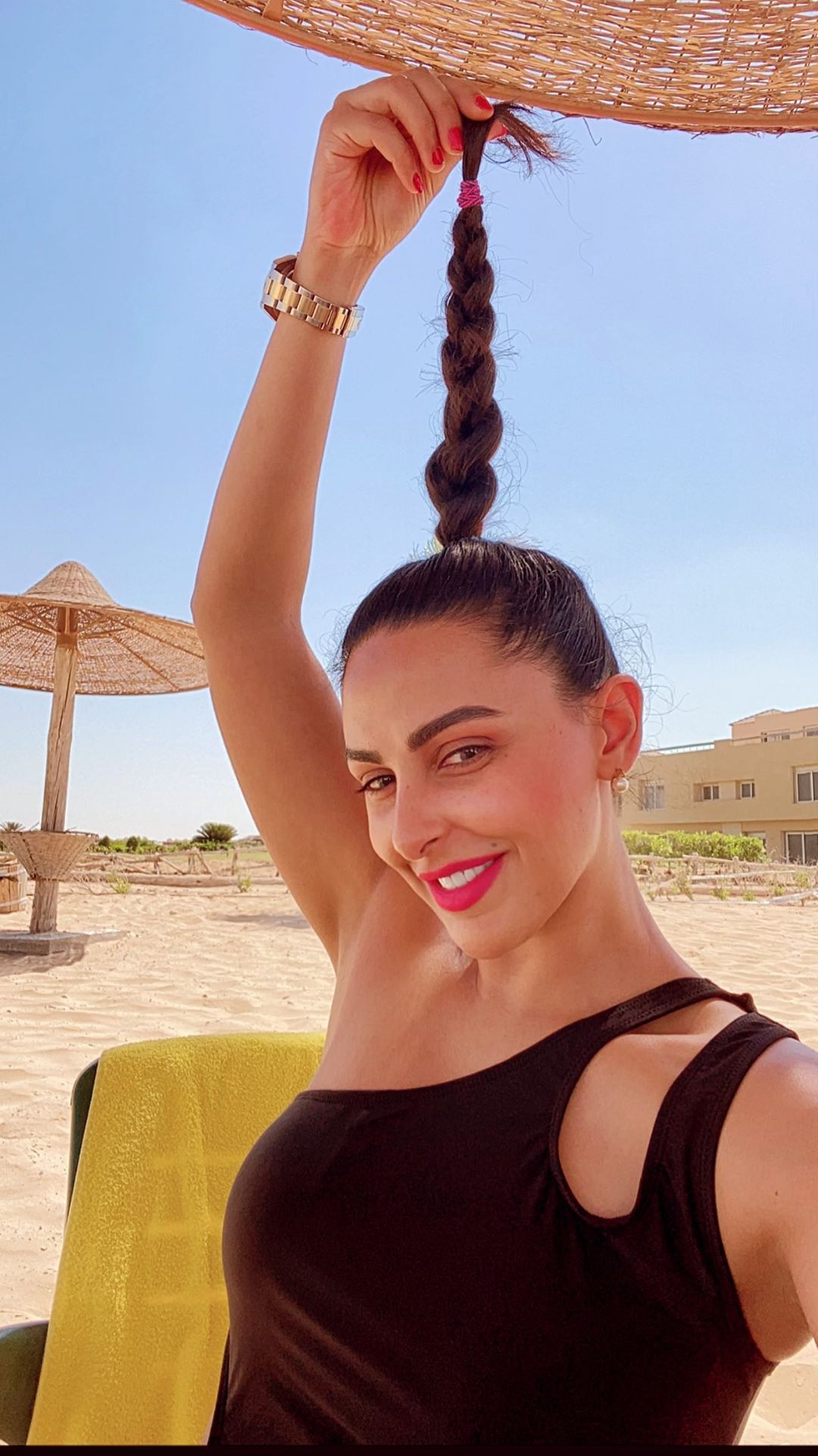 235785-مى-ودانا-وميس-يهربون-من-الحر-إلى-شاطئ-البحر-(6)