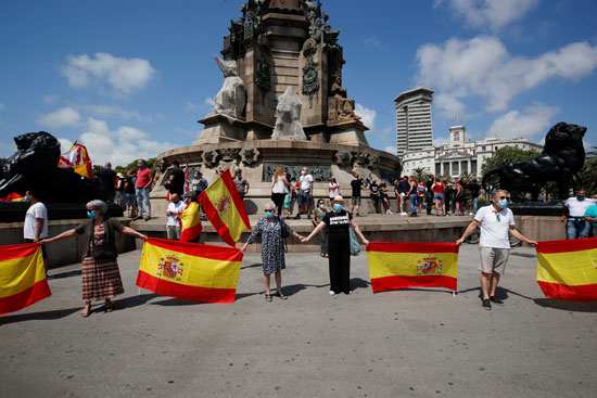 جانب من وقفة ضد العنصرية فى اسبانيا