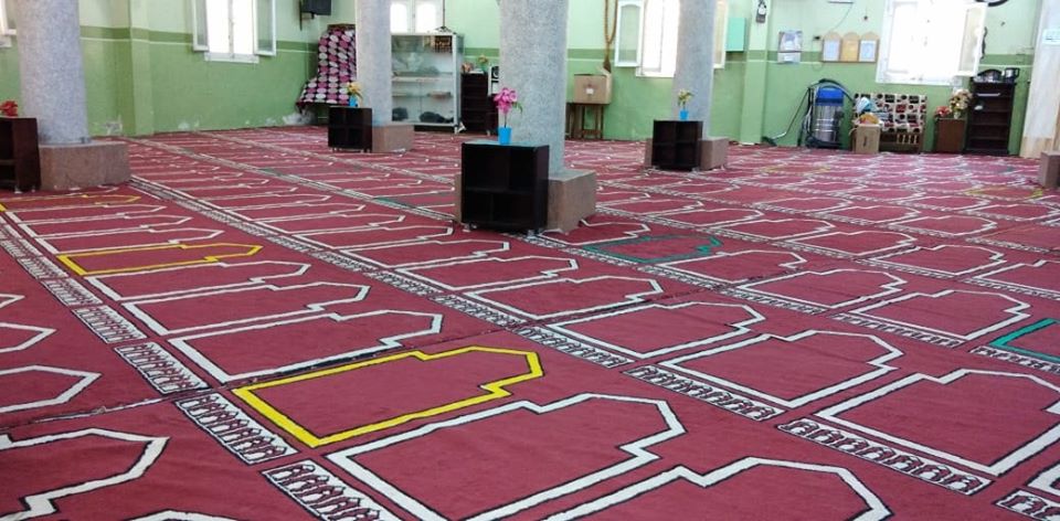 مجهودات أئمة مساجد إدارة أوقاف بندر الأقصر فى تطهير المساجد  (10)