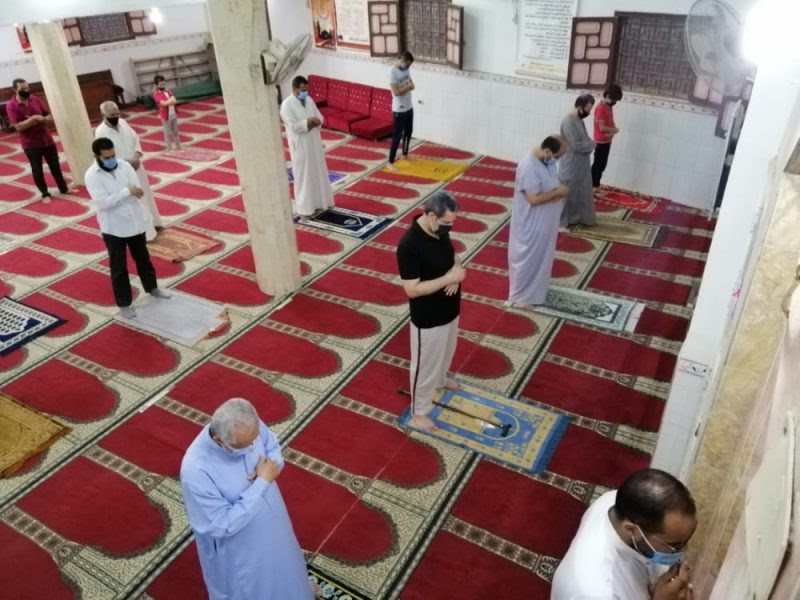 عودة الصلاة للمساجد بالإجراءات الجديدة لمواجهة كورونا (7)
