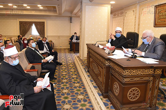 اجتماع لجنة الشئون الدينية (11)