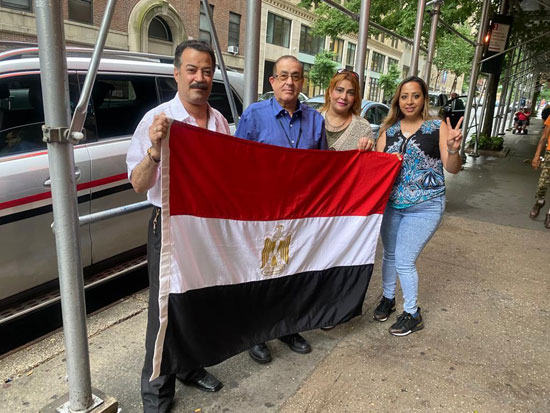 الجالية المصرية بنيويورك تحتفل بذكرى ثورة 30 يونيو أمام الأمم المتحدة (10)