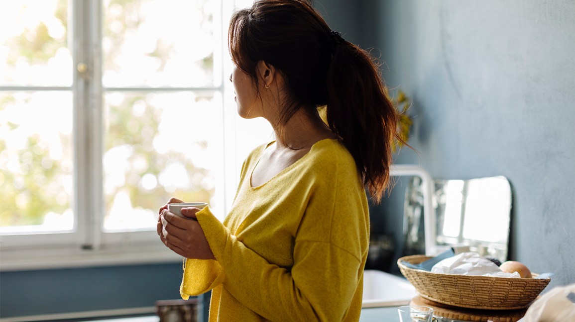 Female_Kitchen_Rearview_1296x728-header