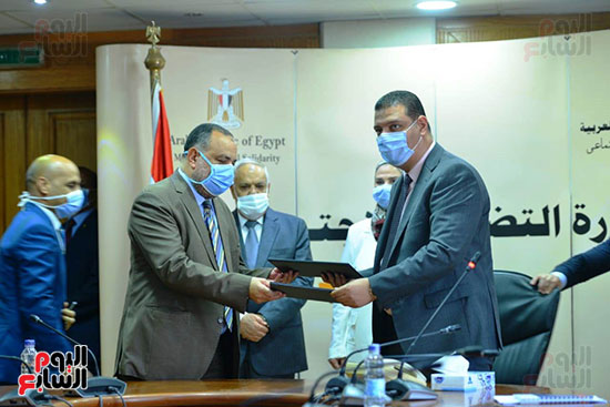 توقيع بروتوكول بين وزارة التضامن والهيئة العربية للتصنيع (7)