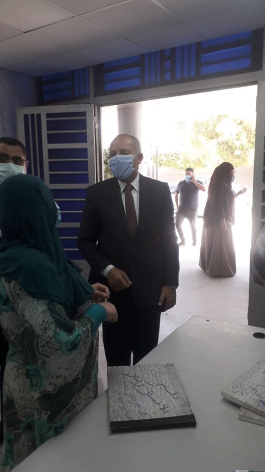 نائب محافظ القاهرة يتفقد مستشفى المطرية (4)