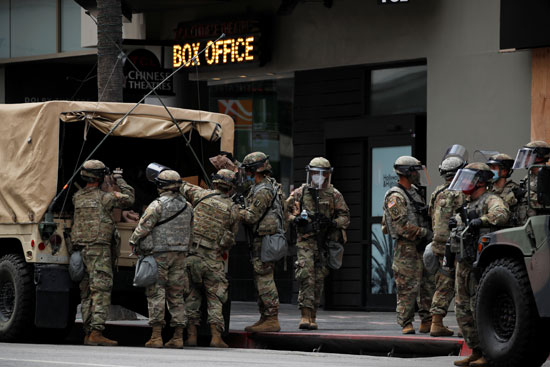 أعضاء الحرس الوطنى فى لوس أنجلوس