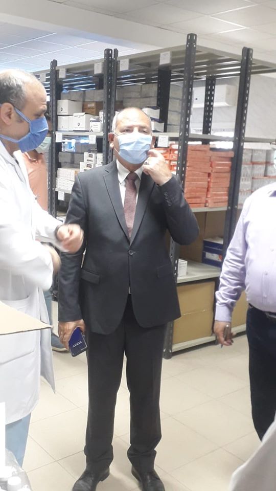 نائب محافظ القاهرة يتفقد مستشفى المطرية (3)